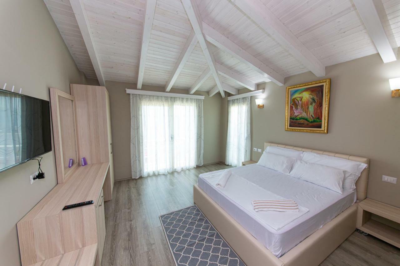 Hotel Roi Радима Экстерьер фото